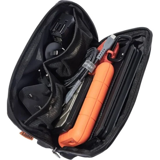 Uag Srge 3-In-1 Travel/Desktop Charger + Case - Black